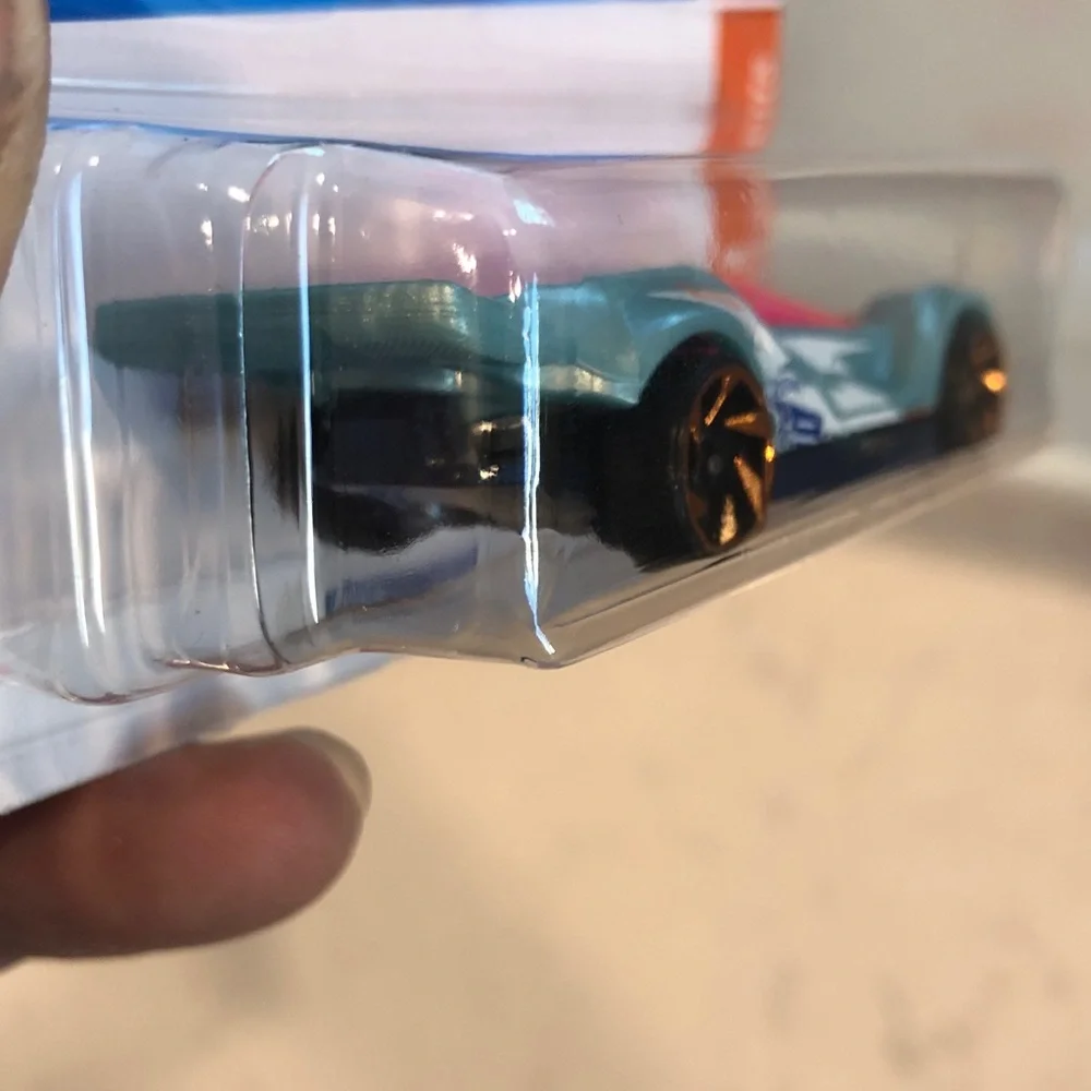 Mattel Hot Wheels Blitzspeeder - Blue and pink